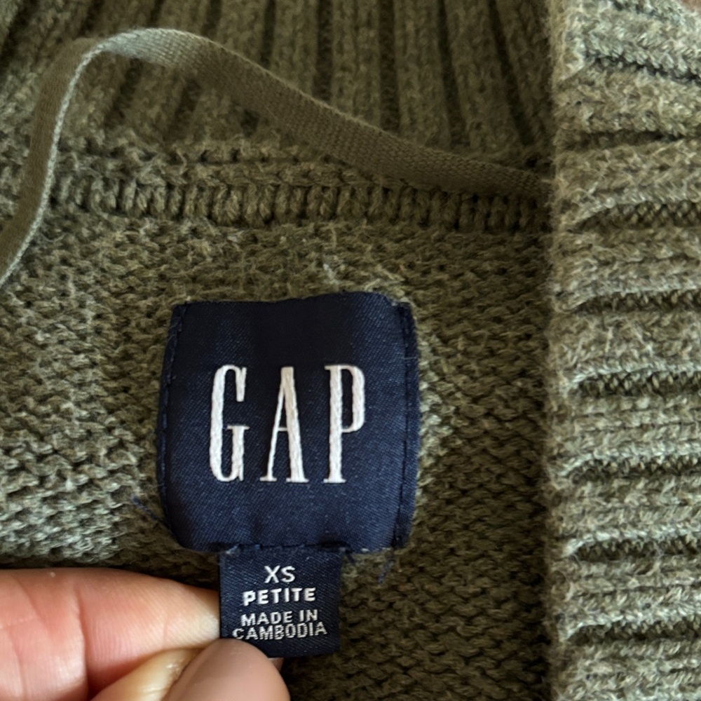 GAP Sage Green Knit Pullover - Picture 2 of 3